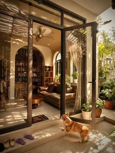Emerald’s House: A Tropical Oasis Blending Greenery and Timeless Architecture - image 7