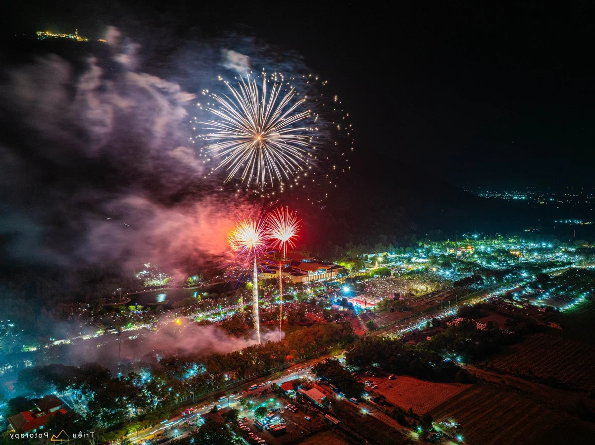 Ba Den Mountain Spring Festival: Thousands Gather for Spiritual Celebrations