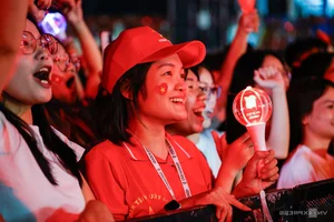 Over 50,000 Fans Gather for Historic National Concert Event - image 9