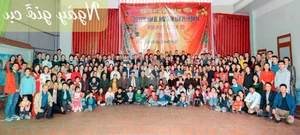 A Family of 500: The Massive Gathering in Hai Duong That Took 30 Minutes to Photograph - image 1