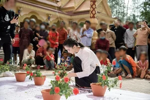 Ngoc Trinh Wins Hearts with Humble Charity Work in Her Hometown - image 6