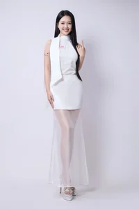 Rising Star Nguyen Hoang My Van: A Potential Contender for the Miss Vietnam Title - image 8