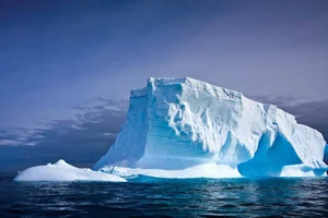 Unrivaled Gemstone Discovered in Antarctica: A Rare Geological Miracle - image 3