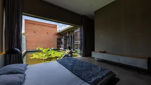 Beat the Heat: Stunning Tropical House Design in Bustling Saigon - image 9