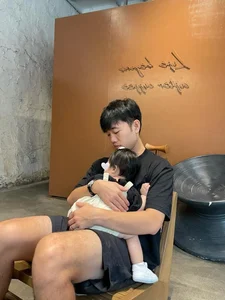 Luong Xuan Truong: Peaceful Family Moments Away from the Football Pitch - image 1