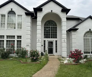Inside Dan Truong's Stunning Rose Villa and Luxury Lifestyle Following His Divorce - image 2