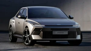 2027 Hyundai Elantra Debuts: A Futuristic Electric-Look Sedan Packed with Innovation - image 4