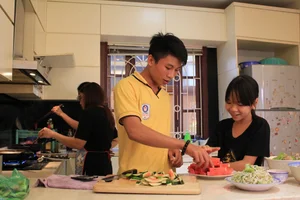 From Street Child to Success: The Inspiring Life Journey of Quyết - image 5