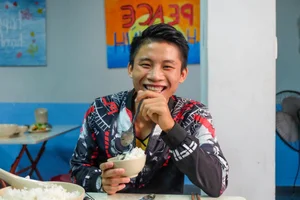 From Street Child to Success: The Inspiring Life Journey of Quyết - image 0