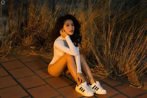 Elegant and Stylish Vietnamese Girls: Modern Beauty Trends Pack 10 - image 3