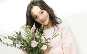Li Xiaolu: The Resilient U50 Beauty Thriving Beyond Showbiz Scandals - image 5