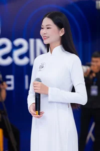 Stunning Contestants at Miss Student Vietnam 2025 Preliminary Round: A Showcase of Beauty, Elegance, and Traditional Ao Dai Fashion - image 4