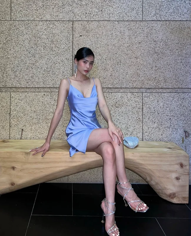 Singer Kieu Anh Inspires with Stunning Post Pregnancy Fitness