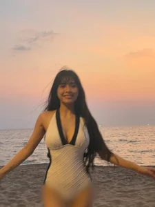 Singer Kieu Anh Inspires with Stunning Post Pregnancy Fitness - image 9
