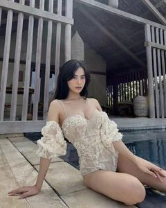 Singer Kieu Anh Inspires with Stunning Post Pregnancy Fitness - image 3