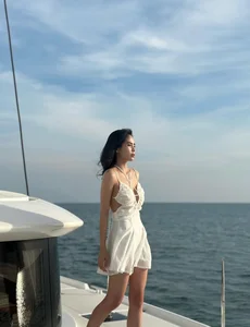 Singer Kieu Anh Inspires with Stunning Post Pregnancy Fitness - image 6