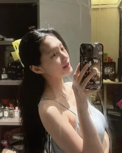 Doan Hai My Flaunts Gorgeous Postpartum Figure in Elegant Photos - image 9