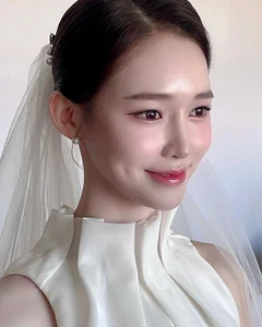 Top Korean Bridal Makeup and Hairstyle Trends for Late 2023 - image 4