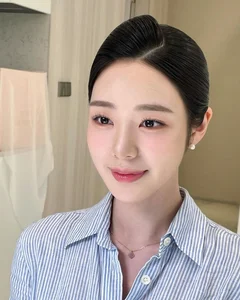 Top Korean Bridal Makeup and Hairstyle Trends for Late 2023 - image 3