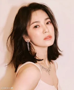 Song Hye Kyo Past Photos Surprise Fans with Her Timeless Beauty - image 0