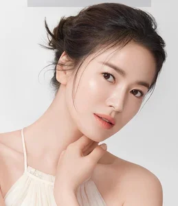Song Hye Kyo Past Photos Surprise Fans with Her Timeless Beauty - image 1