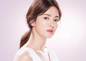 Song Hye Kyo Past Photos Surprise Fans with Her Timeless Beauty - image 2