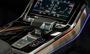 Audi Q8 S Line 2024 Arrives in Vietnam with Premium Pricing - image 6
