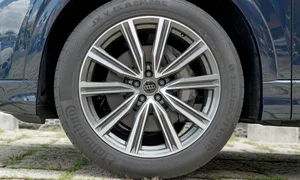 Audi Q8 S Line 2024 Arrives in Vietnam with Premium Pricing - image 10