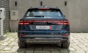Audi Q8 S Line 2024 Arrives in Vietnam with Premium Pricing - image 2