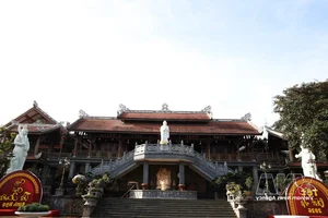 Architecture in Dak Lak: A Breathtaking Fusion of Central Highlands Tradition and Royal Court Elegance - image 1