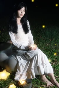 YiTuYu Art Language Vol.9958: Stunning Fashion Portraiture Featuring Qu Qi - image 1