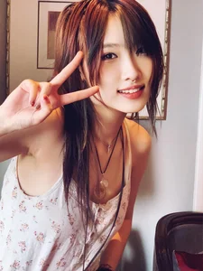 Spotlight: Meet the Talented 18-Year-Old Daughter of Jimmii Nguyen - image 0