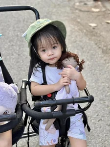 Van Trang and Husband Share Adorable Photos of Twin Daughters - image 0