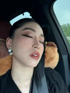 Runner-Up Phuong Nga Lovingly Trolled by Husband with Hilarious Photos - image 4