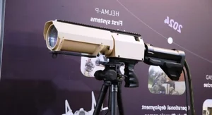 Innovation in Defense: France Unveils Laser Turret for Anti-UAV Warfare - image 1