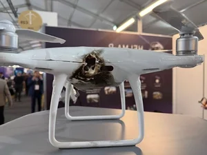 Innovation in Defense: France Unveils Laser Turret for Anti-UAV Warfare - image 2