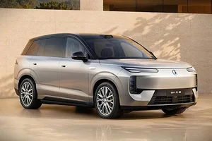 BYD Denza N8 Prepares to Launch with Hypercar-Rivaling Power - image 5