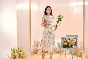 Runner-up Tuong San Unveils Elegant Spring-Summer 2024 Fashion Trends in New Photoshoot - image 1