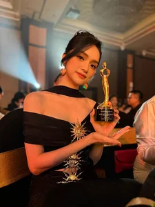Huong Giang Receives Sweet Blessings and Big News from Elite Friends - image 7