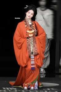 Modern Elegance Meets the Warring States: China's Top Historical Beauty - image 2