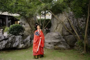 Modern Aesthetic Photography: YiTuYu Art Language Vol.9787 Li Xiao Xin - image 11
