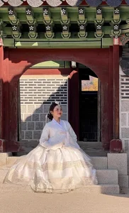 Phuong My Chi Channels Elegance at a Historic Korean Palace - image 5