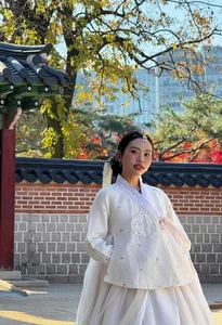 Phuong My Chi Channels Elegance at a Historic Korean Palace - image 4