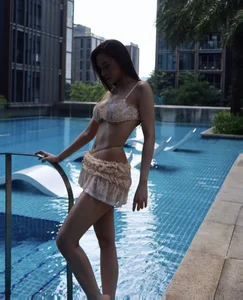 Stunning Bikini Photos of E De Ethnic Beauty H'Duyên Bkrông Showcasing Her Perfect Figure - image 2