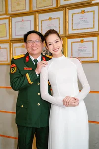 The Rise of a 1.86m Beauty Queen: From Military Upbringing to Miss World - image 7