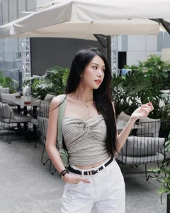 The Stunning Beauty and Elegant Style of NSND Tran Nhuong’s Daughter - image 3