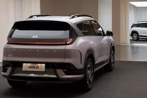 Hyundai's Game-Changer: New Affordable Electric SUV with 700km Range Revealed - image 1