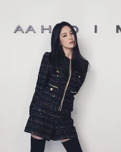 Song Hye Kyo’s Quiet Luxury Fashion: The Art of Effortless Elegance - image 3