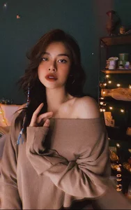 Kim Tử Long’s Beautiful Daughter Celebrates Joint Birthday with Her Famous Father - image 4