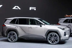 Will the Newly Launched Toyota RAV4 2026 Arrive in Vietnam? - image 7